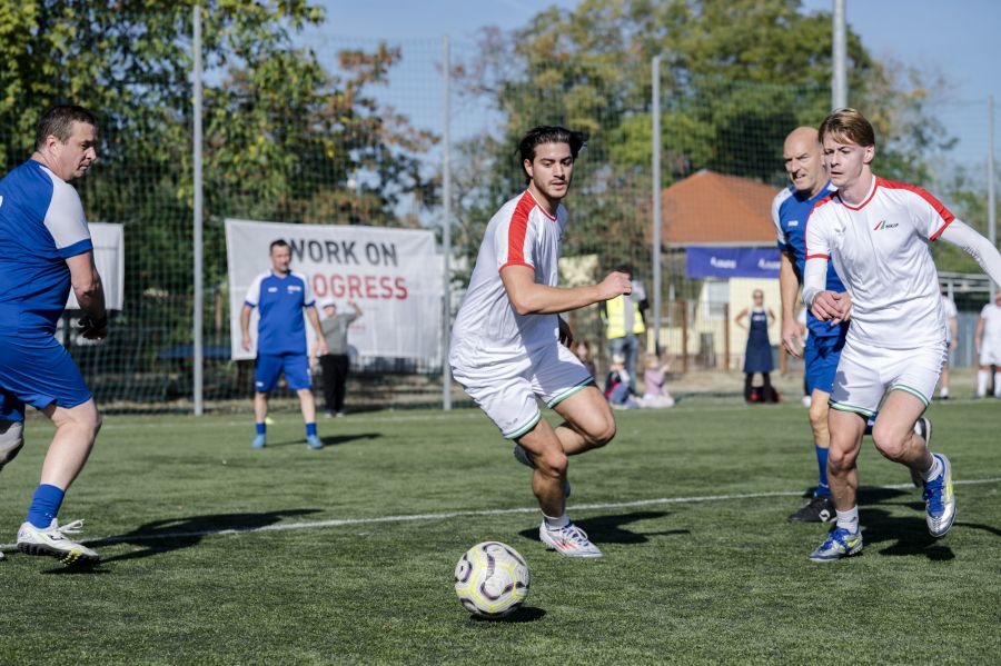 20261003promosportinfrastrukturaepitokfocikupacsaladinaplakosmate124.jpg