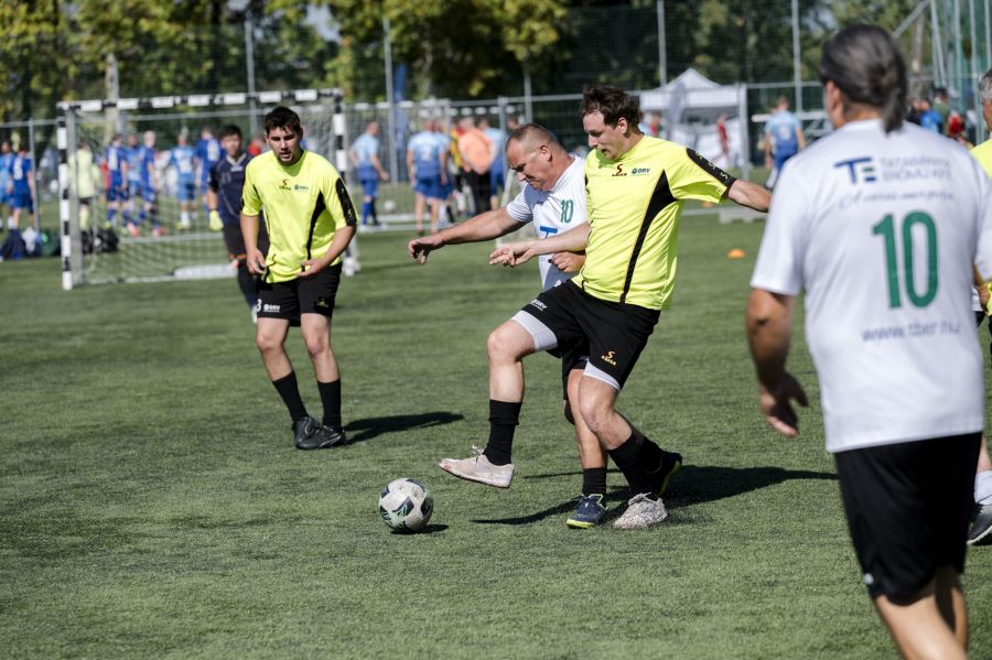 20261003promosportinfrastrukturaepitokfocikupacsaladinaplakosmate485.jpg