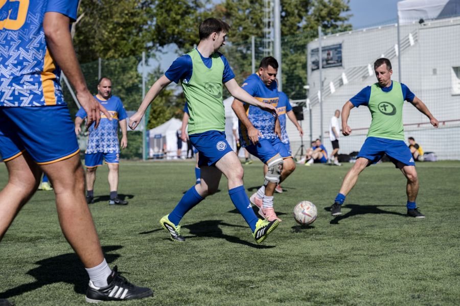 20261003promosportinfrastrukturaepitokfocikupacsaladinaplakosmate530.jpg