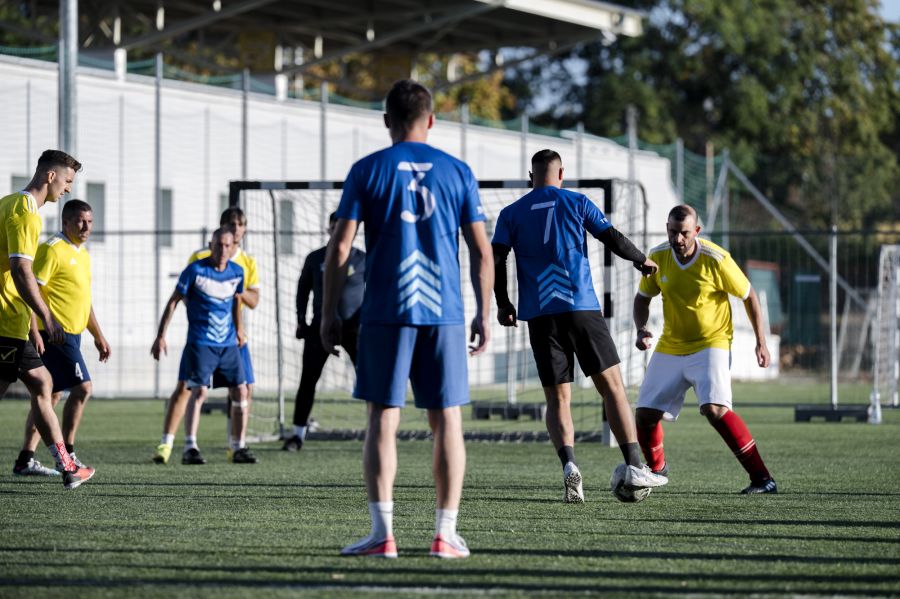 20261003promosportinfrastrukturaepitokfocikupacsaladinaplakosmate880.jpg