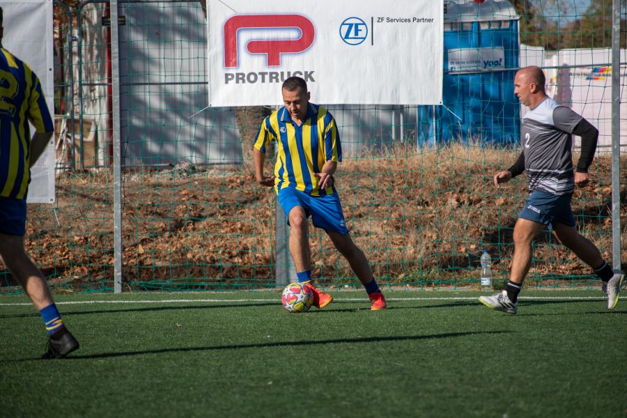 infrastruktura-es-epitok-kupa-100.jpg